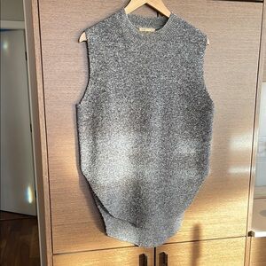 Gray Sleeveless Knit Sweater Vest